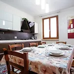 아파트 Casa Simona *
